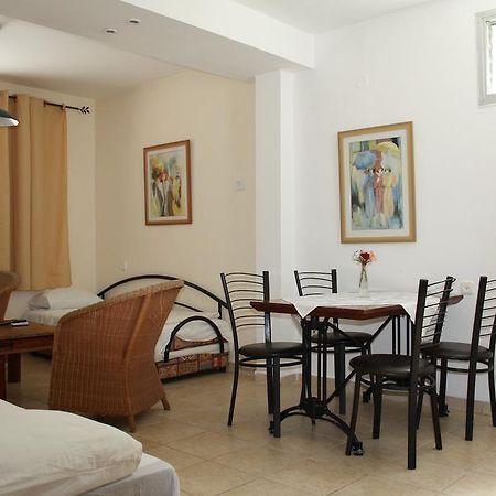 Ga'Aton Motel Nahariya Exterior foto