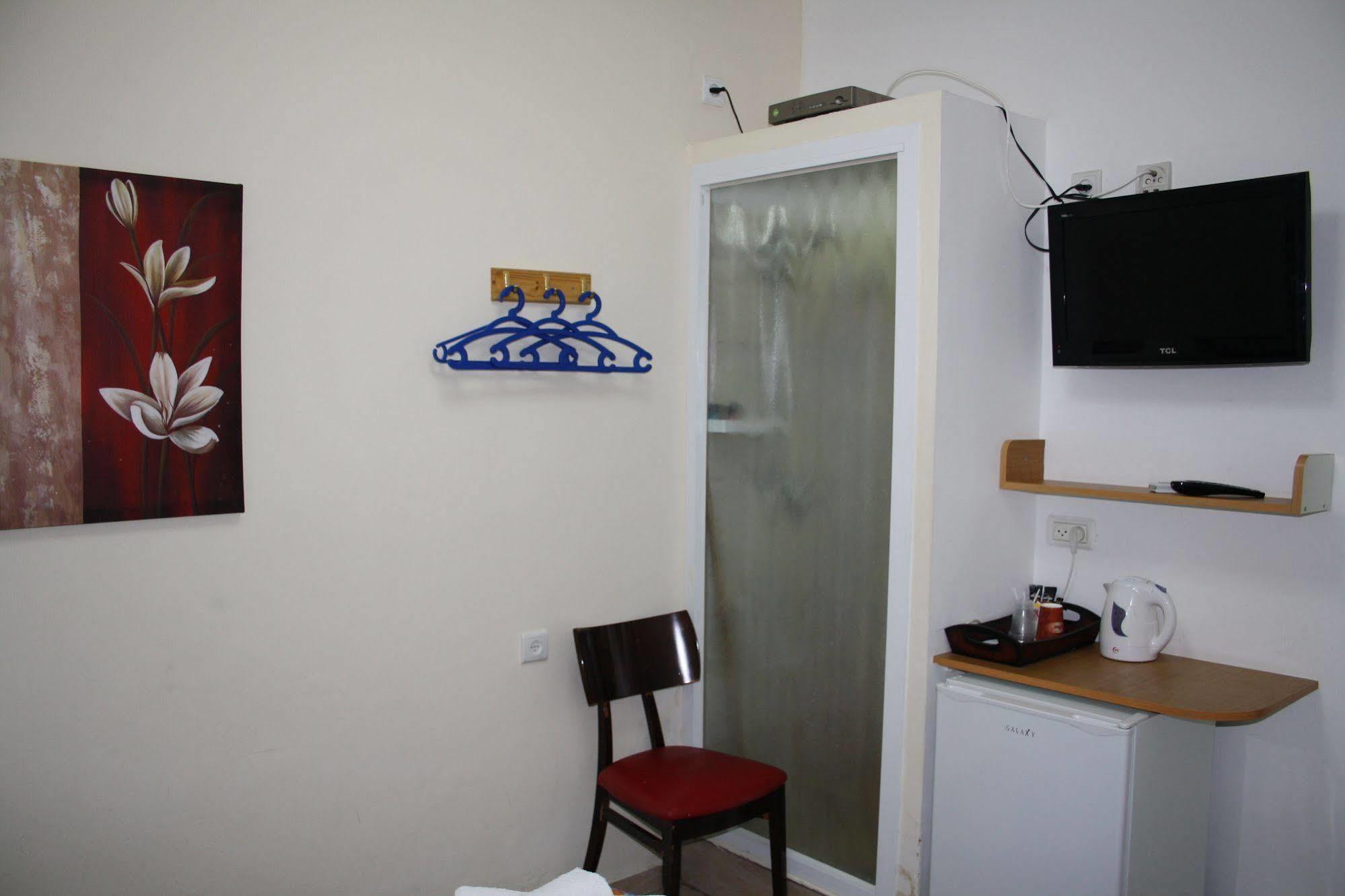 Ga'Aton Motel Nahariya Exterior foto